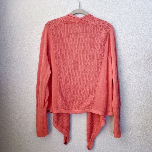 Anthropologie Moth Knit Wrap Snap Cardigan
Knit Sweater Size L - Picture 12 of 17